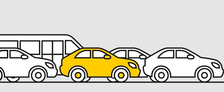 Fahrzeug im Stau - Telematikversicherung ADAC