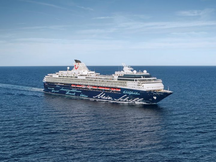 Kreuzfahrtschiff TUI Cruises