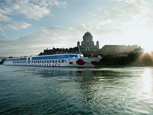 A-Rosa Schiff auf Wasser | ADAC Hansa e.V.