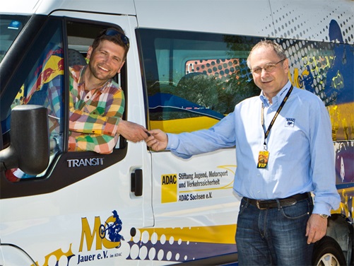 MC Jauer erhält Fahrzeug