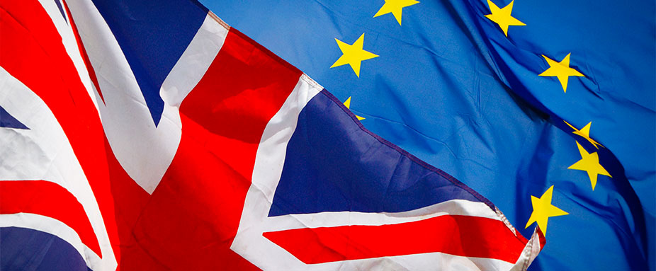 Union Jack und EU Flagge