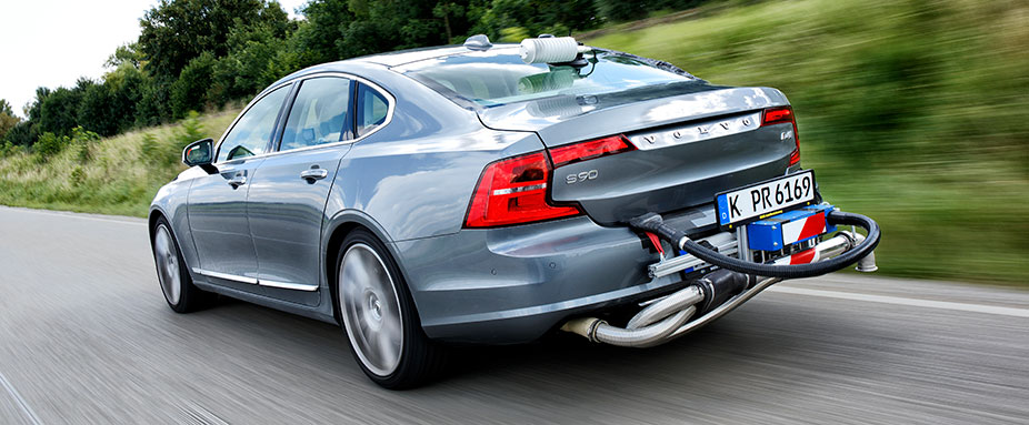 Volvo mit PEMS-Messgerät