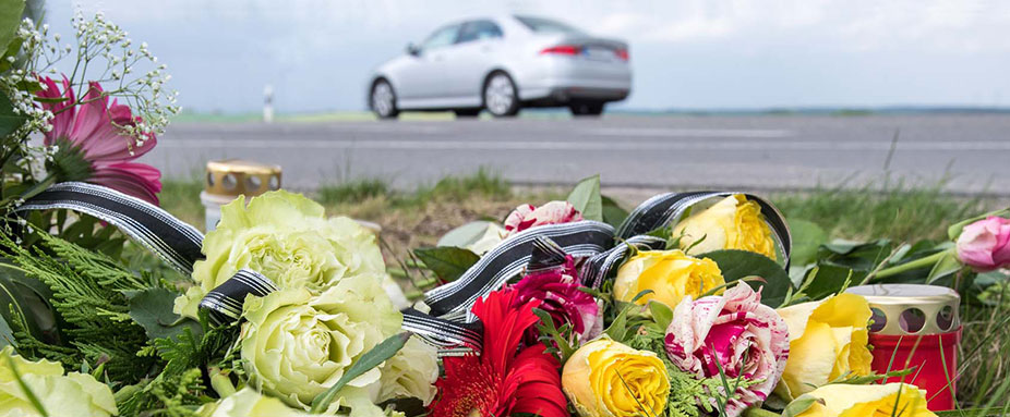 Unfall, Verkehrsunfall, Unfallstelle, Verkehrstote