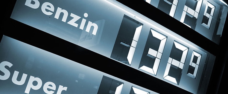 Benzinpreise auf Anzeigentafel