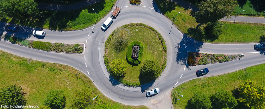 Kreisverkehr, Kreis, Vorfahrt, ADAC, DKO,