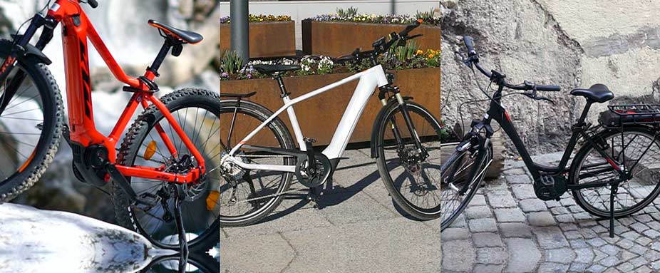 Drei Fahrräder vor unterschiedlichem Hintergrund