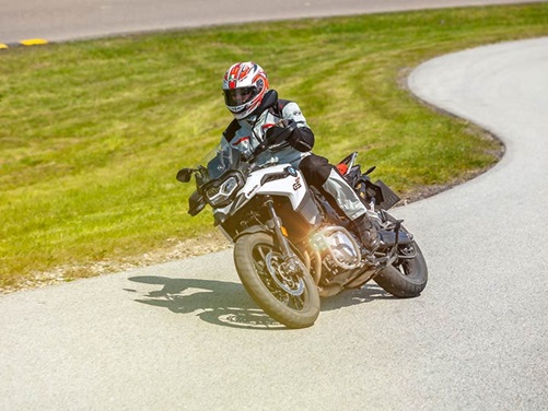 Motorrad bei Fahrsicherheitstraining in Augsburg