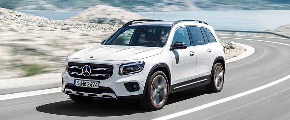 Mercedes GLB fahrend