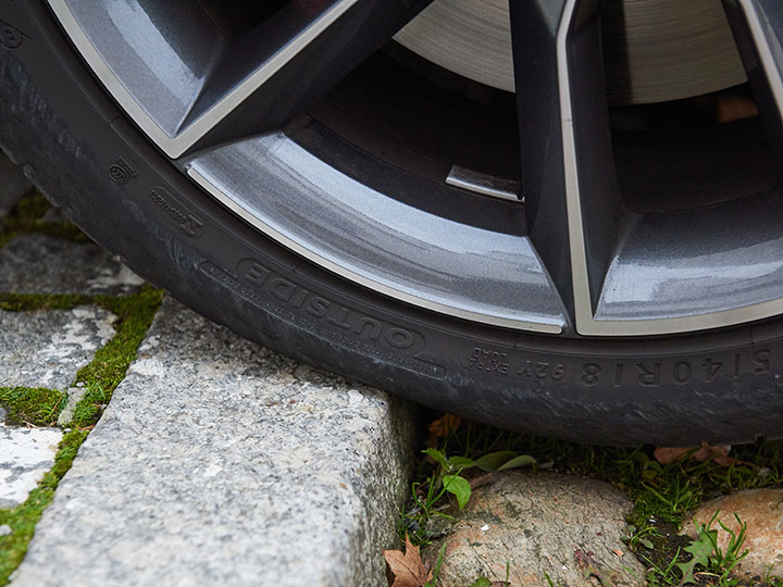 Adaptive Fahrwerke Im Test Lohnt Der Aufpreis Adac