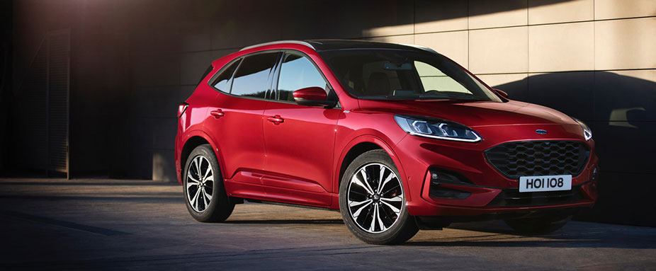 Ford Kuga Static von schräg vorne