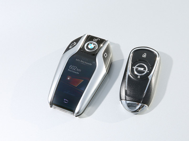 Autoschlüssel BMW 5er und Opel Insignia im Vergleich Vergleich Autoschlüssel BMW 5er und Opel Insignia