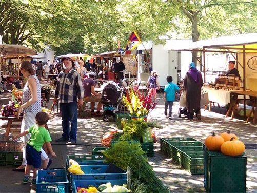 Wochenmarkt Dicke Linda Berlin