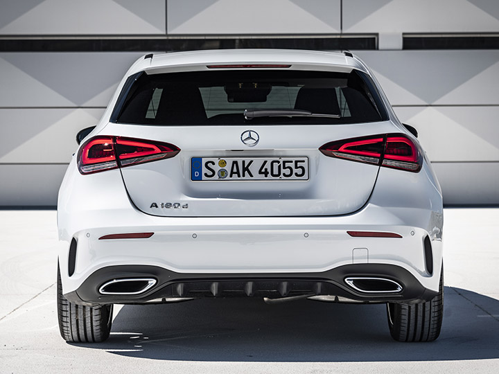 Mercedes A 180d in der Heckansicht