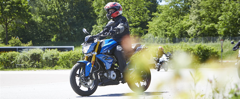 Motorradtraining: nach langer Pause wieder aufsteigen | ADAC Motorwelt 2018