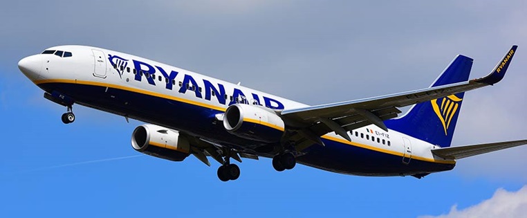 Flugverspatung Richter Geben Ryanair Recht Adac