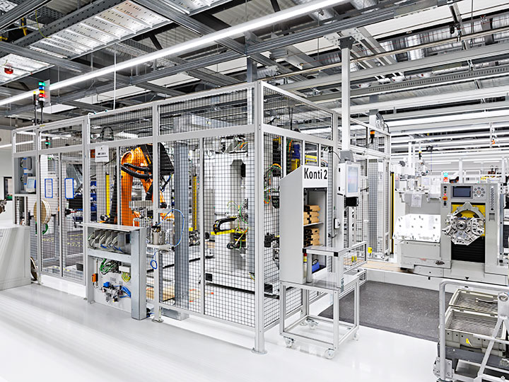 Porsche Werk Zuffenhausen Hier Entsteht Der Taycan Adac