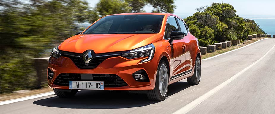 Renault Clio fahrend