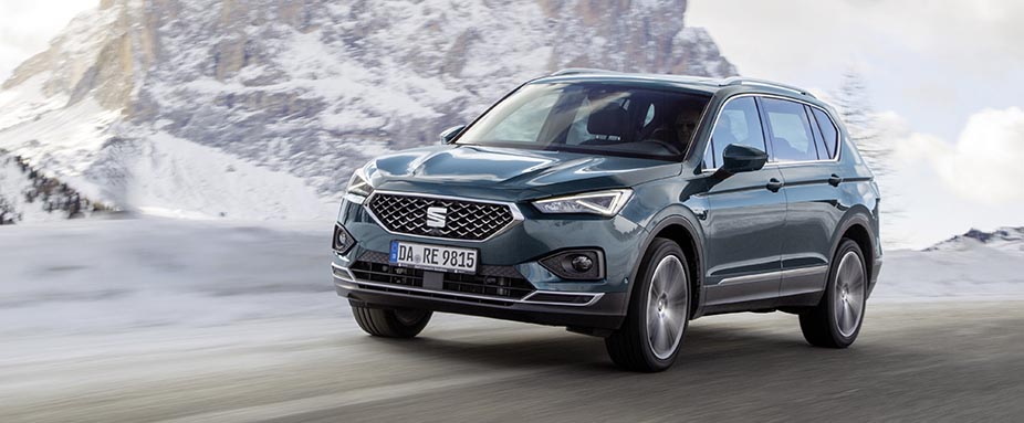 Seat Tarraco fahren Strasse