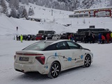 Toyota Mirai im Schnee