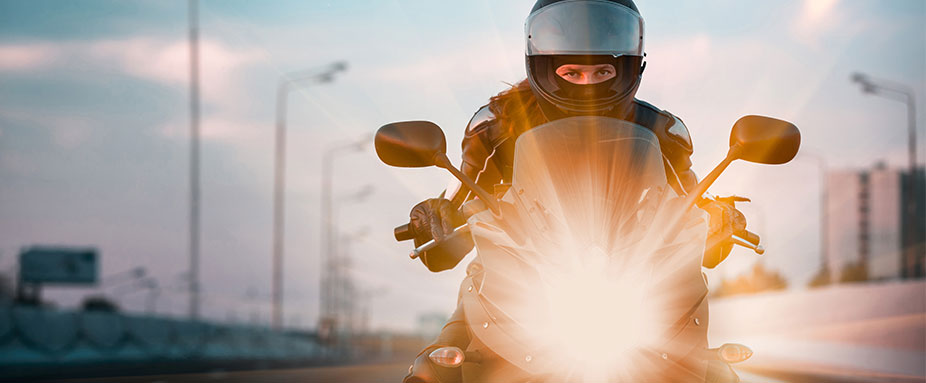Tipps zu rechtlichen Fragen für Motorradfahrer von Führerschein bis Winterreifen