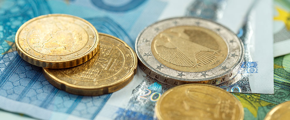 Euro-Münzen und Geldscheine