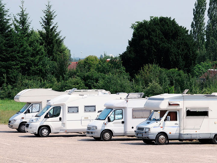 Mietwagen im Ausland? Auf die gültige Führerscheinklasse achten!