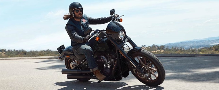 Harley Davidson Low Rider S fahrend