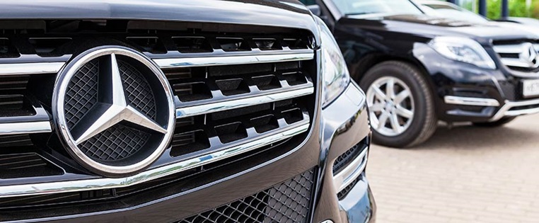 Mercedes Kühlergrill mit Stern