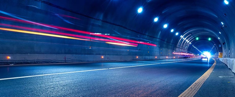 Rasen Tunnel Führerscheinverlust Urteil Profi-Fußballer
