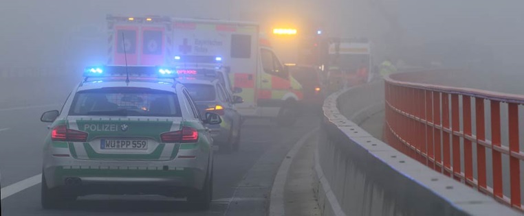 Massenunfall auf der A7 nach Blitzeis und Nebel