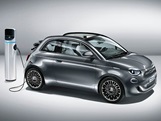 Fiat 500e an Ladesäule