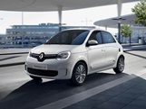 Renault Twingo ZE fahrend auf einer Straße