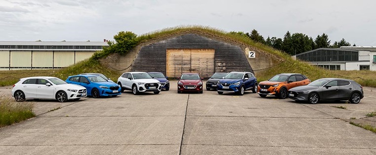 Vernetzung Und Konnektivitat Von 11 Kompaktwagen Im Test Adac