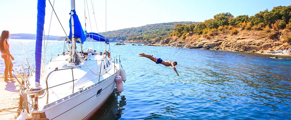 © iStock.com/valentinrussanov