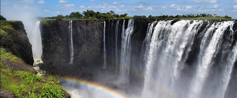 Riesiger Wasserfall in Sambia