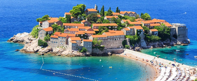 Insel Sveti Stefan in Budva Montenegro