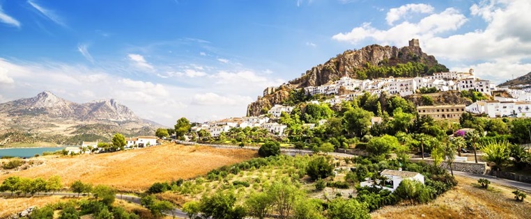 Reisen Spanien Andalusien Zahara de la Sierra, Stadt in Cadiz,