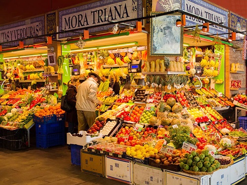 Der Triana Wochenmarkt Markt in Sevilla Andalusien