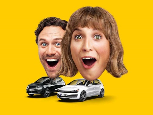 Staunende Köpfe - Autoversicherung ADAC
